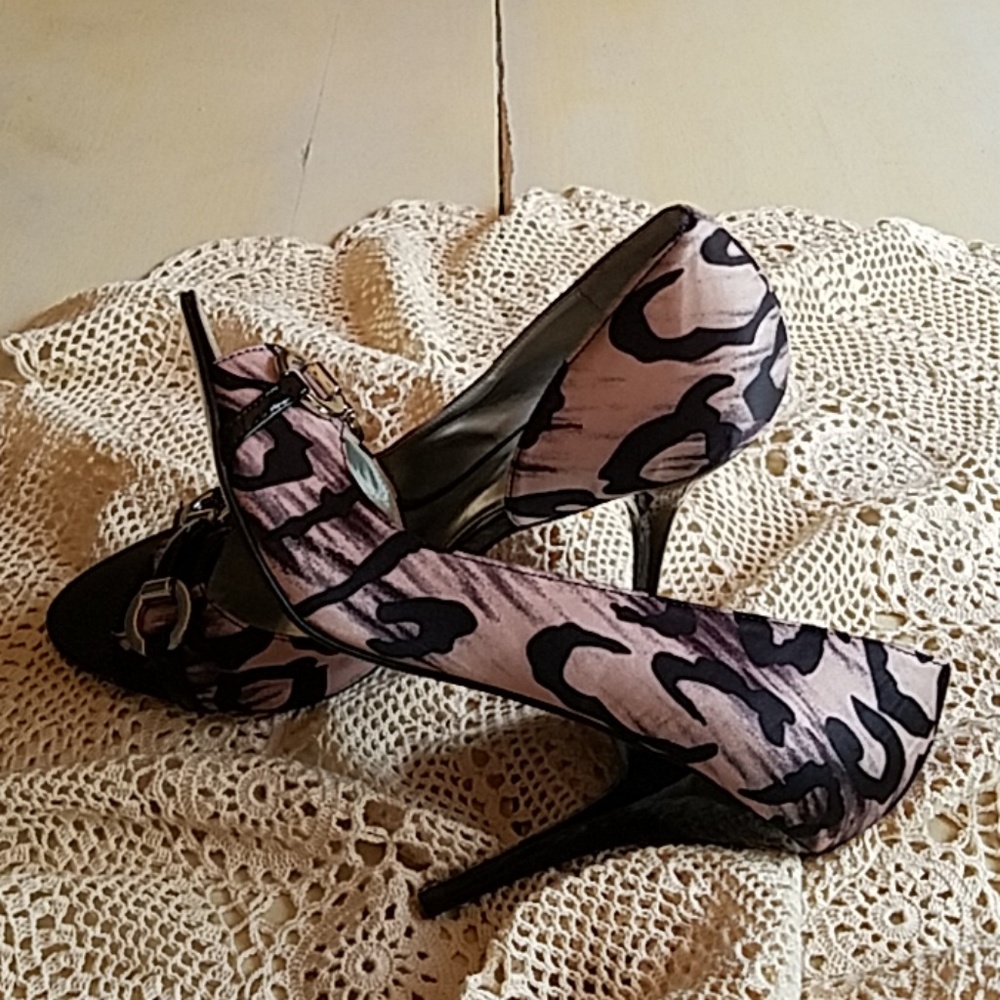 Carlos 8M Roulette - Picture 2 of 2